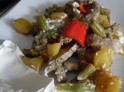 Filet-Streifen-Kartoffel-Pfanne mit Gemüse, Schafskäse und Schmand-Dip - Rezept - Bild Nr. 6272