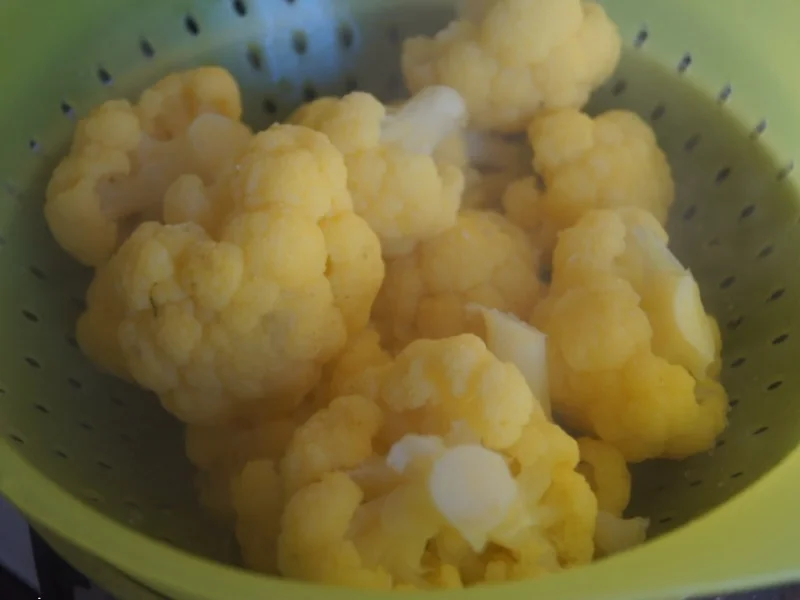 Bayrischer Leberkäse mit orangen Blumenkohl und Kartoffelstampf - Rezept - Bild Nr. 6278