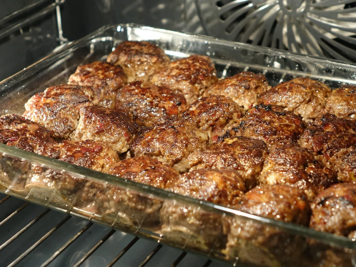 Rezept: Wildschweinklopse mit frittiertem Rosmarin-Kürbis-Kartoffelstampf Bild Nr. 6321 Wildschweinklopse mit frittiertem Rosmarin-Kürbis-Kartoffelstampf - Rezept - Bild Nr. 6321