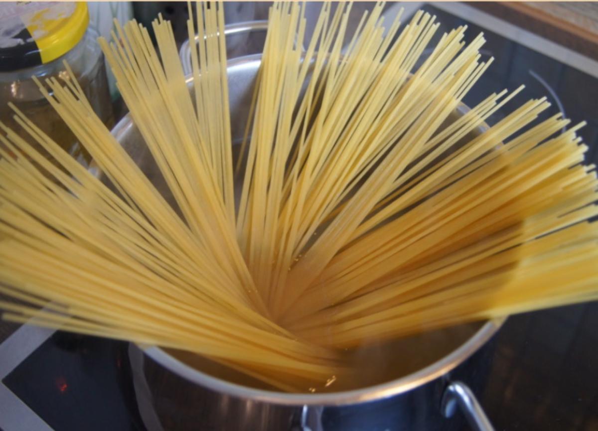 Spaghetti mit Pesto Genovese - Rezept - Bild Nr. 4