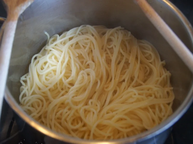Spaghetti mit Pesto Genovese - Rezept - Bild Nr. 5