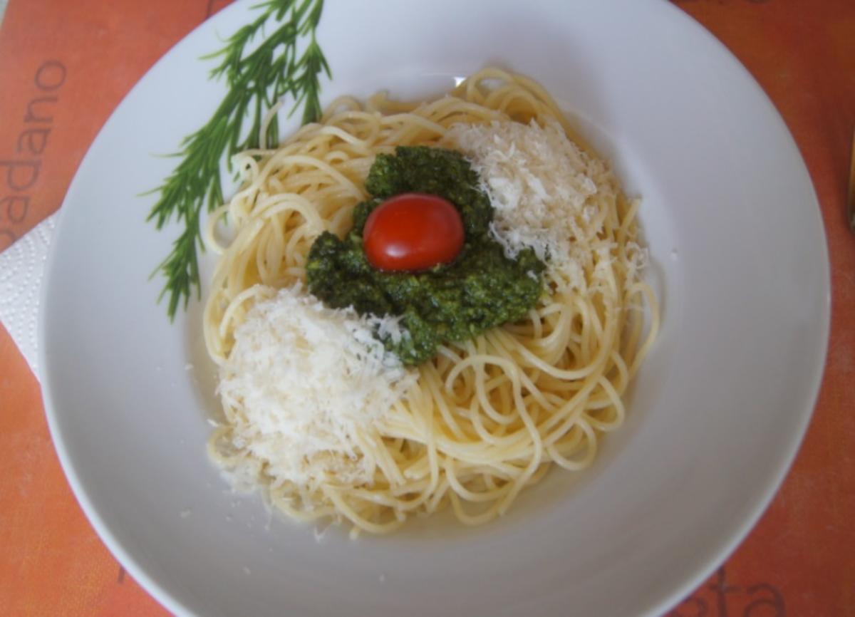Spaghetti mit Pesto Genovese - Rezept - Bild Nr. 10