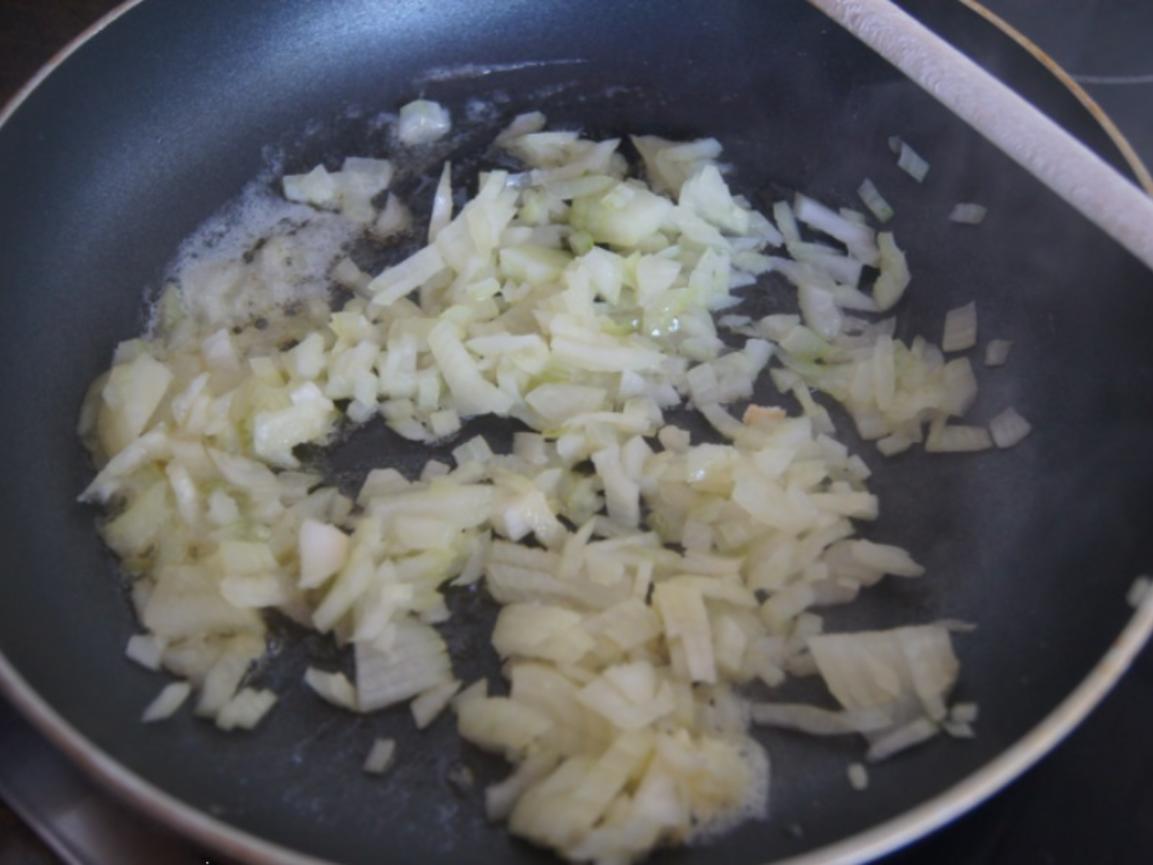 Bayrische Semmelknödel mit Rahmwaldpilzen - einfach - von MausVoh