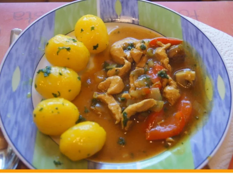 Rezept: Hähnchenbrustfiletcurry mit Petersilienkartoffeln und Feldsalat Bild Nr. 6386 Hähnchenbrustfiletcurry mit Petersilienkartoffeln und Feldsalat - Rezept - Bild Nr. 6386