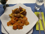 Rezept: Hack-Kartoffelspalten mit Curry-Möhren Bild Nr. 6374 Hack-Kartoffelspalten mit Curry-Möhren - Rezept - Bild Nr. 6374