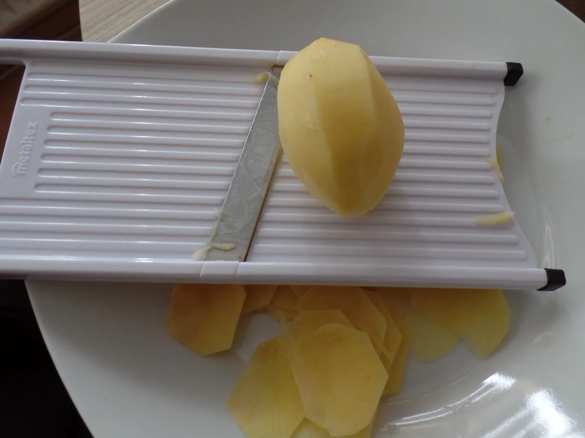 Rezept: Gulasch mit Kartoffelkruste Bild Nr. 6376 Gulasch mit Kartoffelkruste - Rezept - Bild Nr. 6376