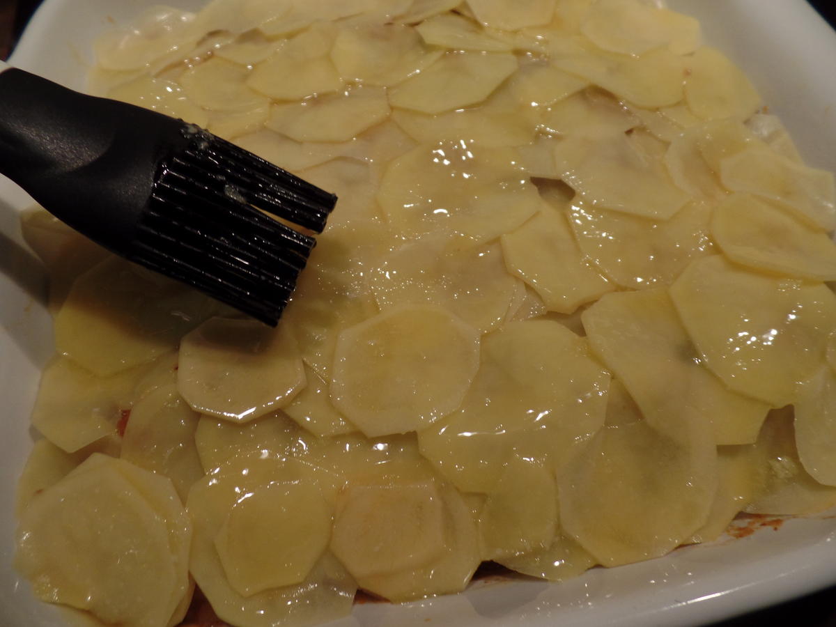 Gulasch mit Kartoffelkruste - Rezept - Bild Nr. 6380