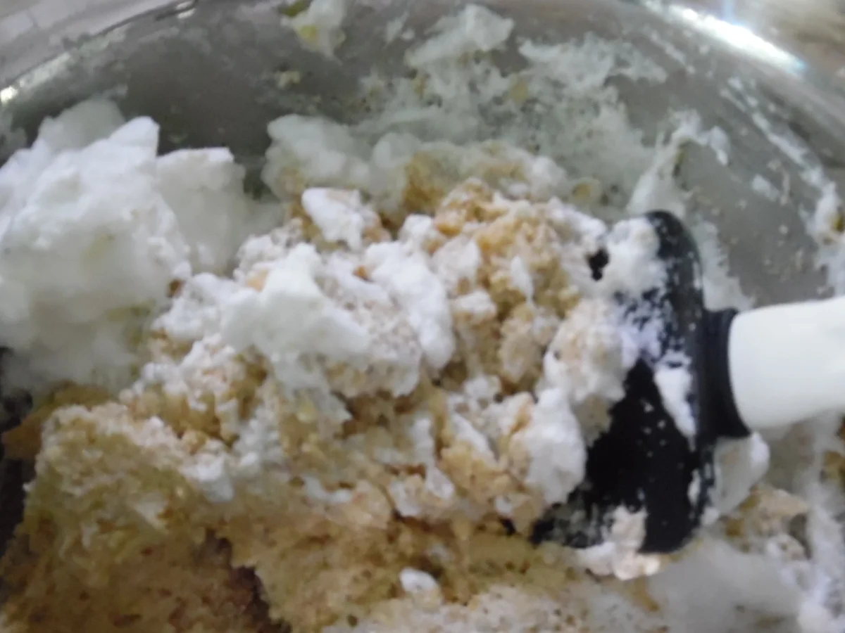 Haselnuss-Törtchen mit Quittengelee-Kern und Streusel - Rezept - Bild Nr. 7