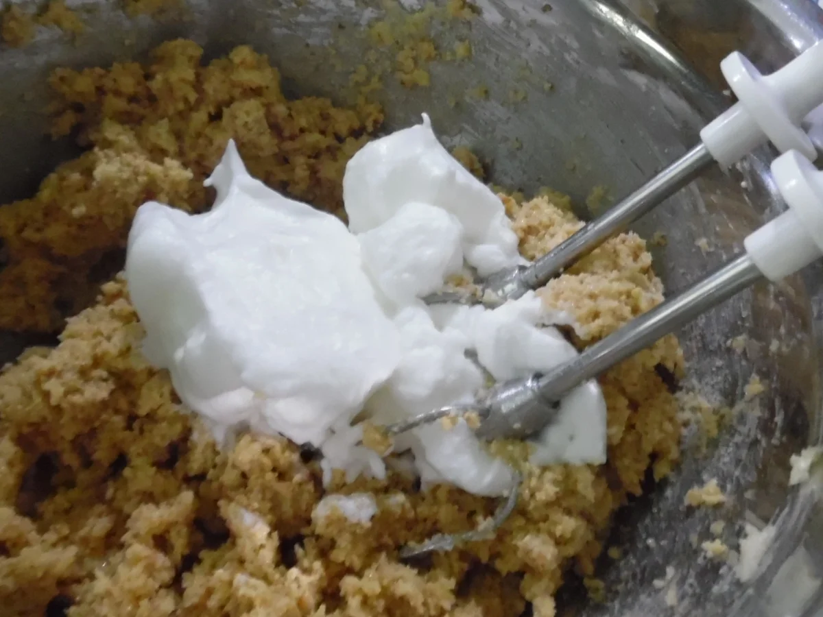 Haselnuss-Törtchen mit Quittengelee-Kern und Streusel - Rezept - Bild Nr. 8