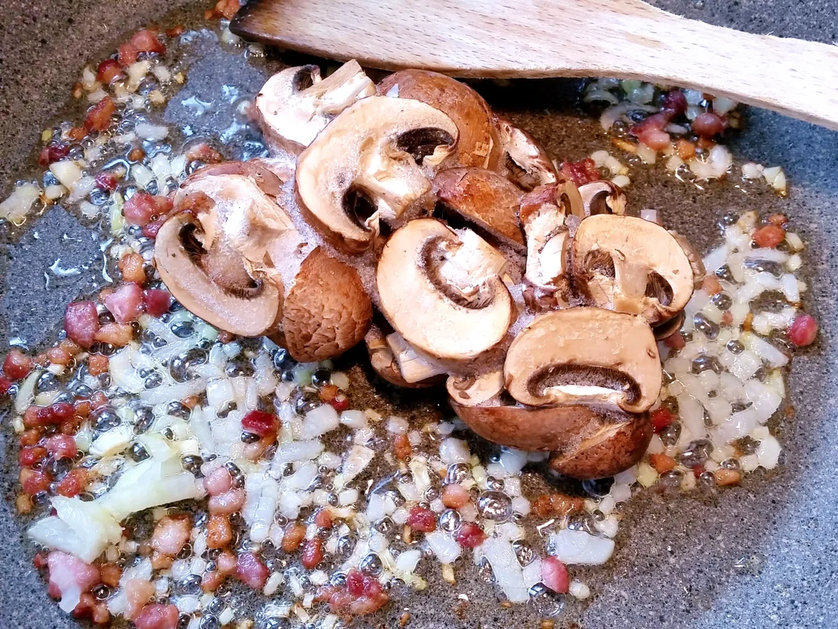 Rezept: Feine Pilz-Soße ... Bild Nr. 6393 Feine Pilz-Soße ... - Rezept - Bild Nr. 6393