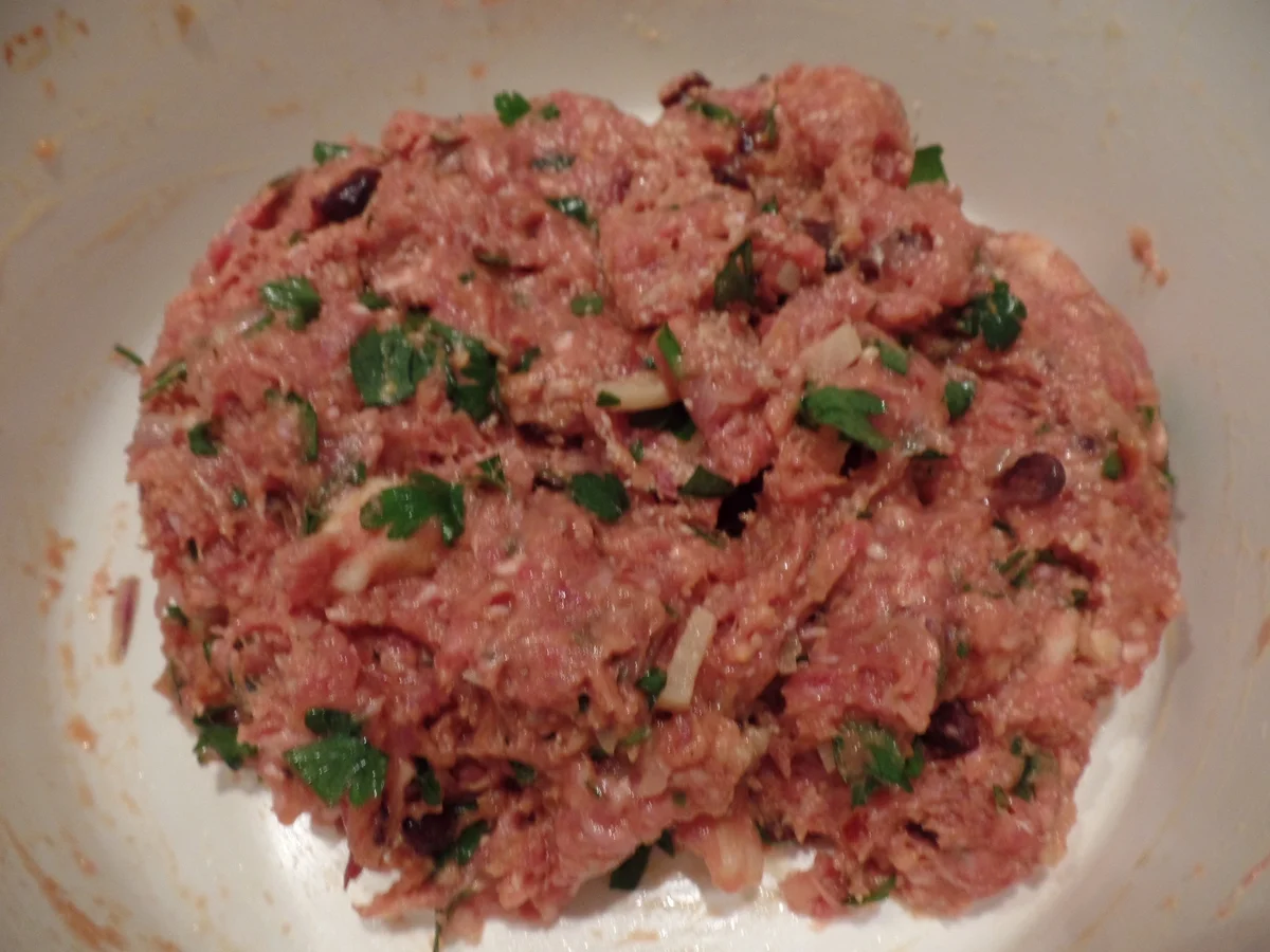 Hackbällchen mit Cranberrys und Joghurt-Tahini-Sauce - Rezept - Bild Nr. 6425