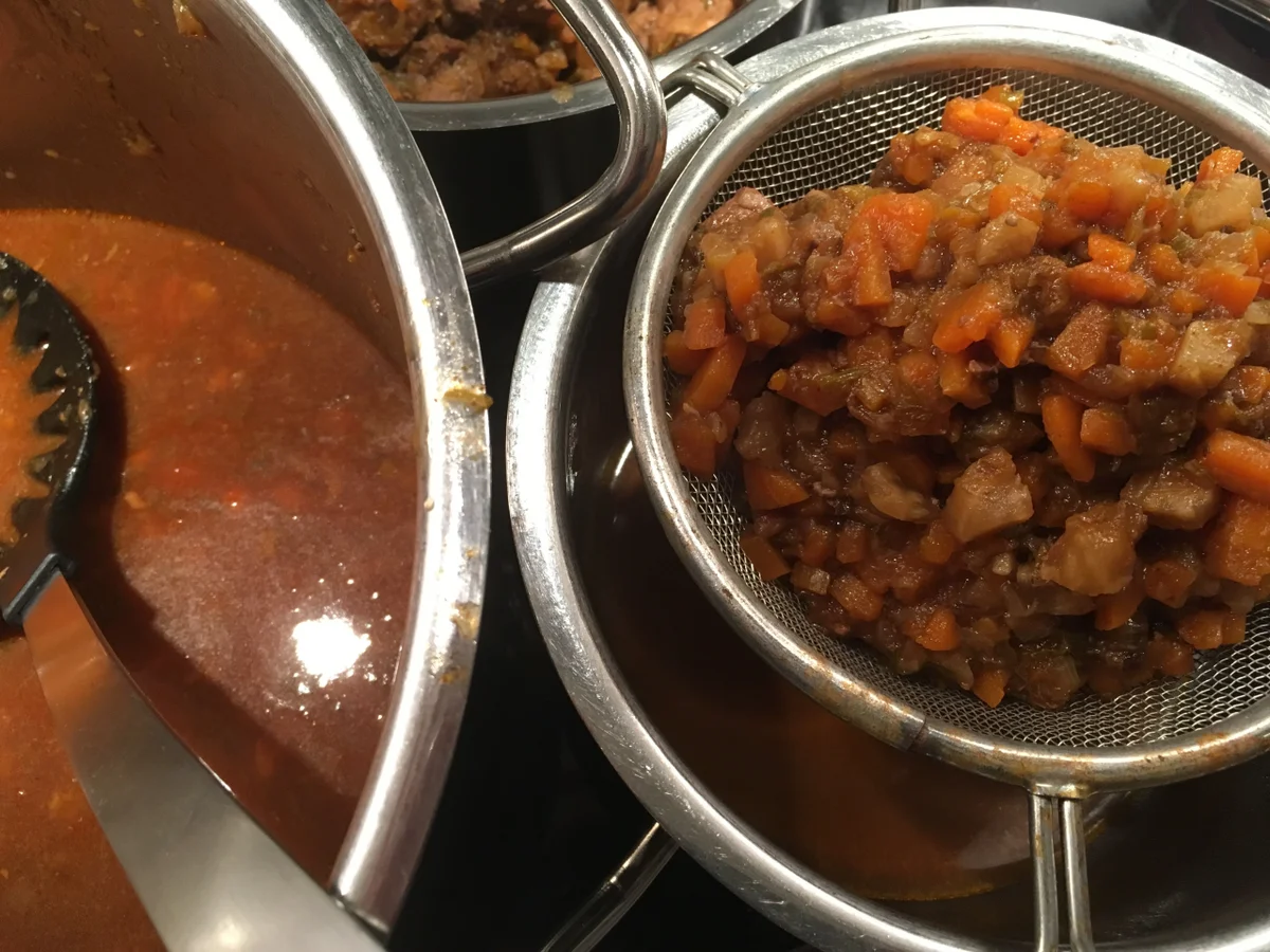 Rezept: Hirschgulasch Bild Nr. 6512 Hirschgulasch - Rezept - Bild Nr. 6512