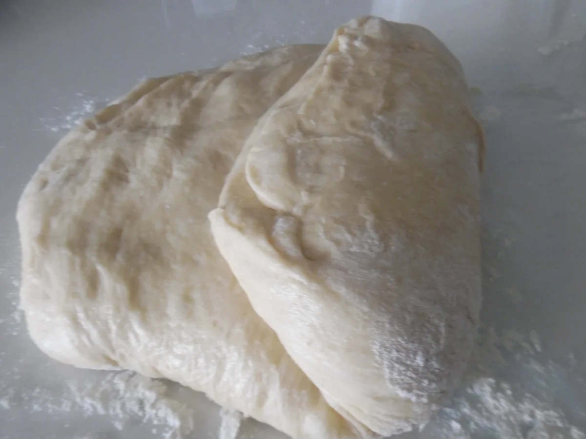 Rezept: Geflochtene Milchbrötchen Bild Nr. 6523 Geflochtene Milchbrötchen - Rezept - Bild Nr. 6523