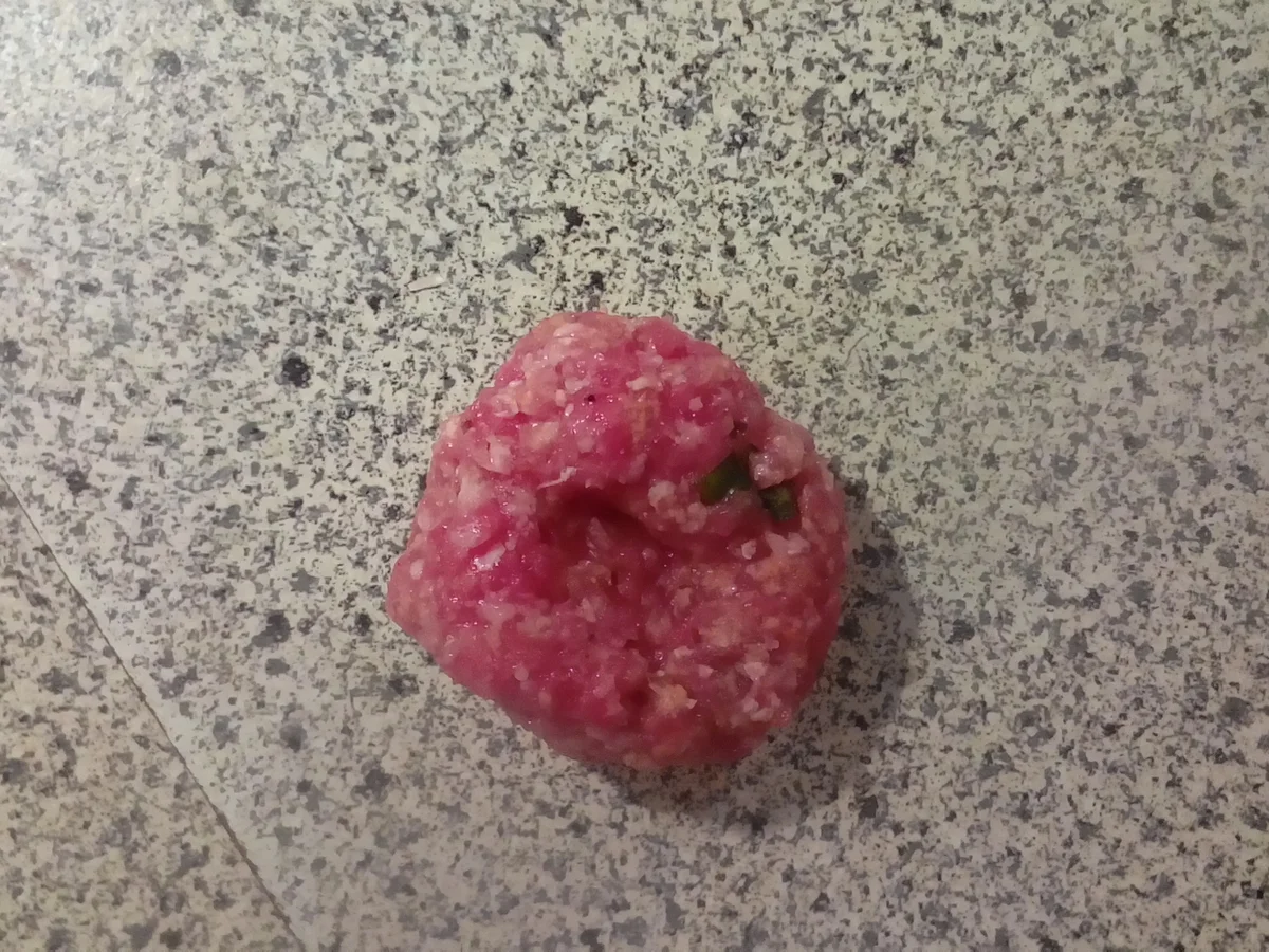 Gefüllte Hackbällchen - Rezept - Bild Nr. 6497