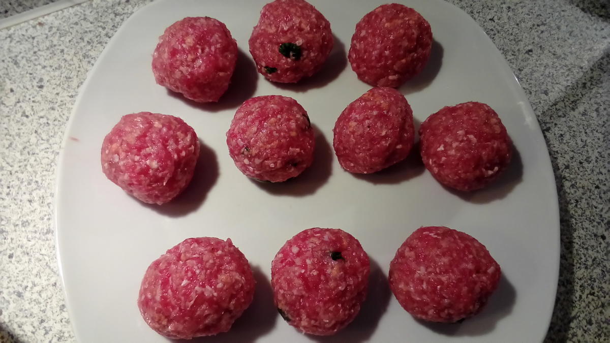 Gefüllte Hackbällchen - Rezept - Bild Nr. 6499
