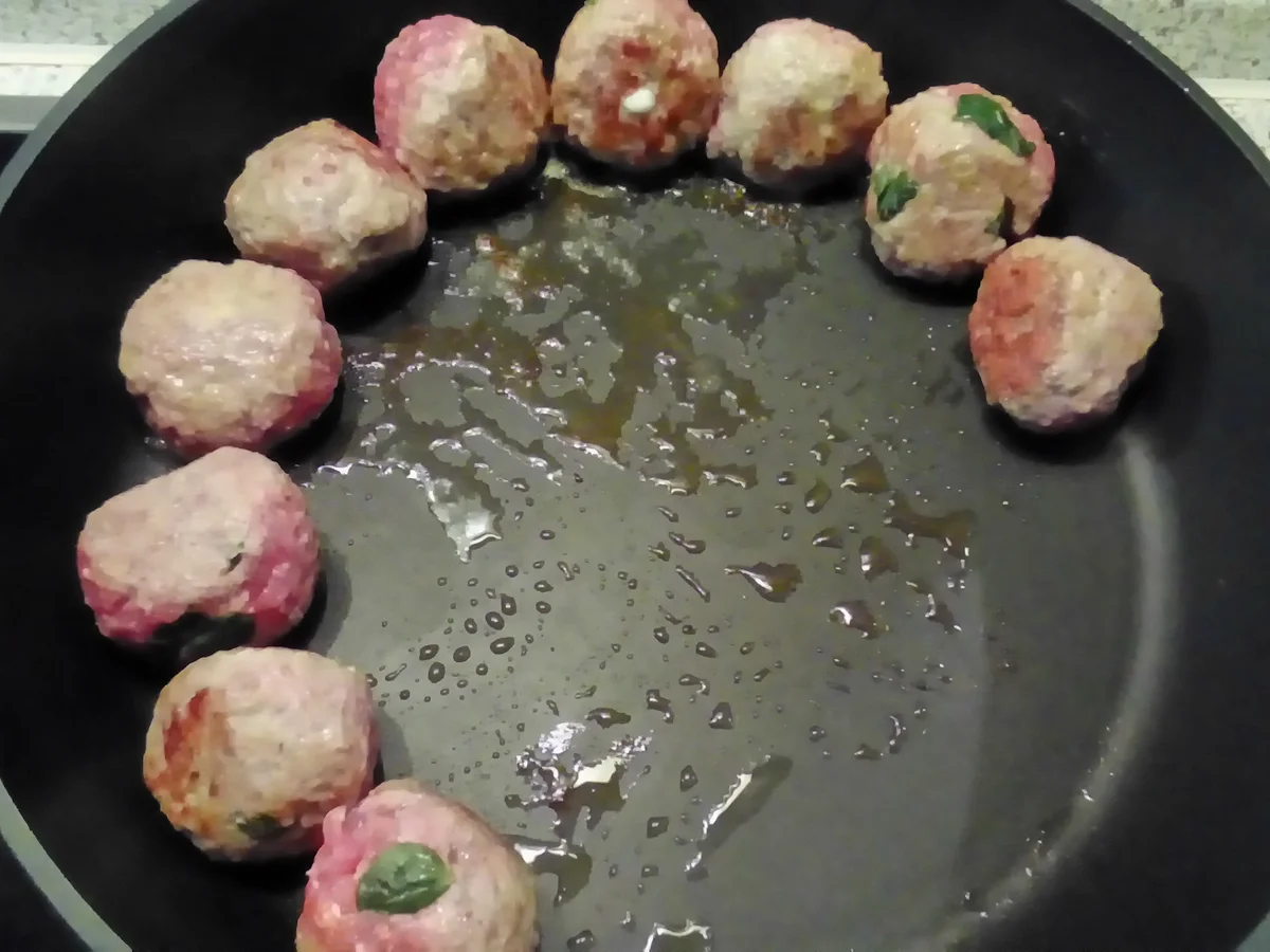 Gefüllte Hackbällchen - Rezept - Bild Nr. 6504