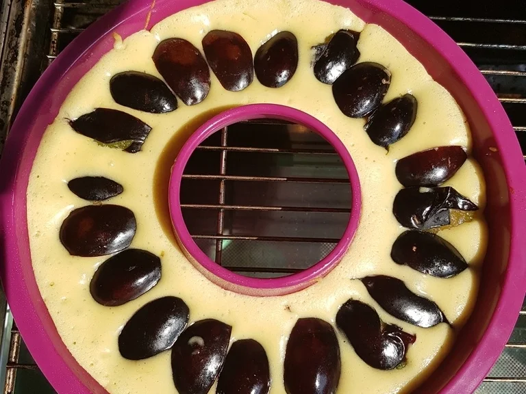 Buttermilch- Rührkuchen mit Pflaumen - Rezept - Bild Nr. 6514