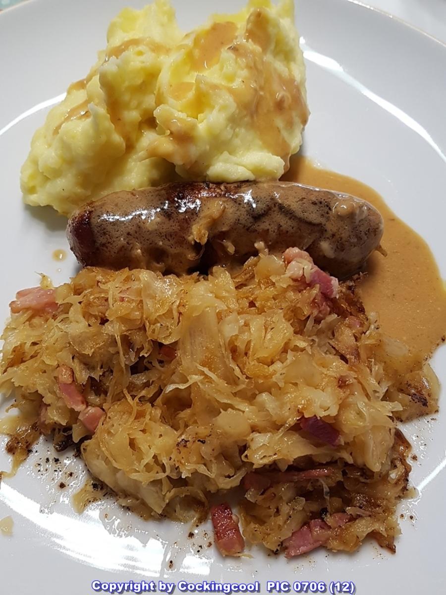 Sauerkraut Geschmort Mit Wurst Sosse Und Kasta Rezept Kochbarde