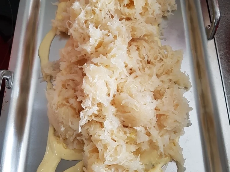Rezept: Sauerkraut geschmort mit Wurst - Sosse und KASTA Bild Nr. 6571 Sauerkraut geschmort mit Wurst - Sosse und KASTA - Rezept - Bild Nr. 6571