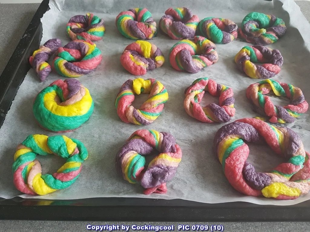Rezept: Regenbogen Bagel`s (die süsse Variante) Bild Nr. 6599 Regenbogen Bagel`s (die süsse Variante) - Rezept - Bild Nr. 6599