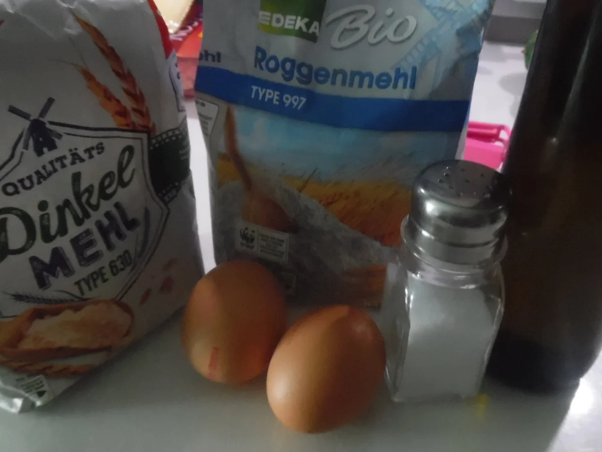 Schlutzkrapfen "bayrische Art" mit Specksoße und Röstzwiebeln - Rezept - Bild Nr. 6615