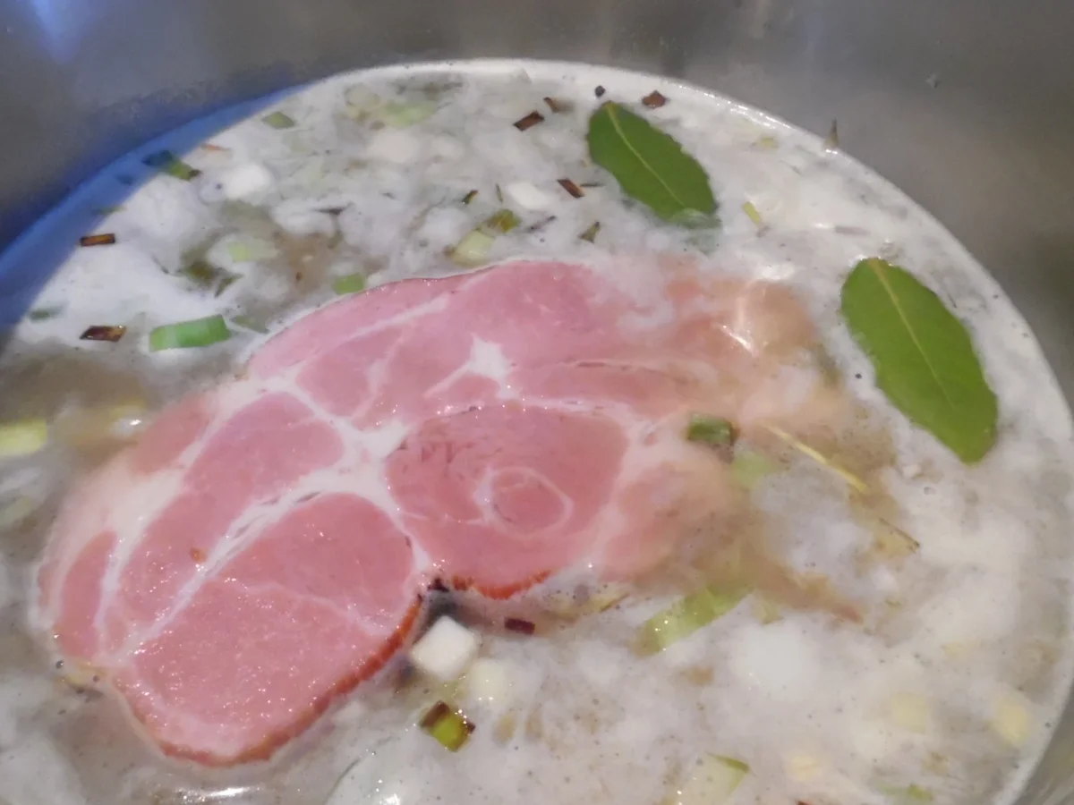 Gelbe Erbsen-Eintopf mit Kasseler und Mettwurst - Rezept - Bild Nr. 6605