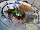 Saiblingstatar auf Belugalinsen an Orangensauce - Rezept - Bild Nr. 2
