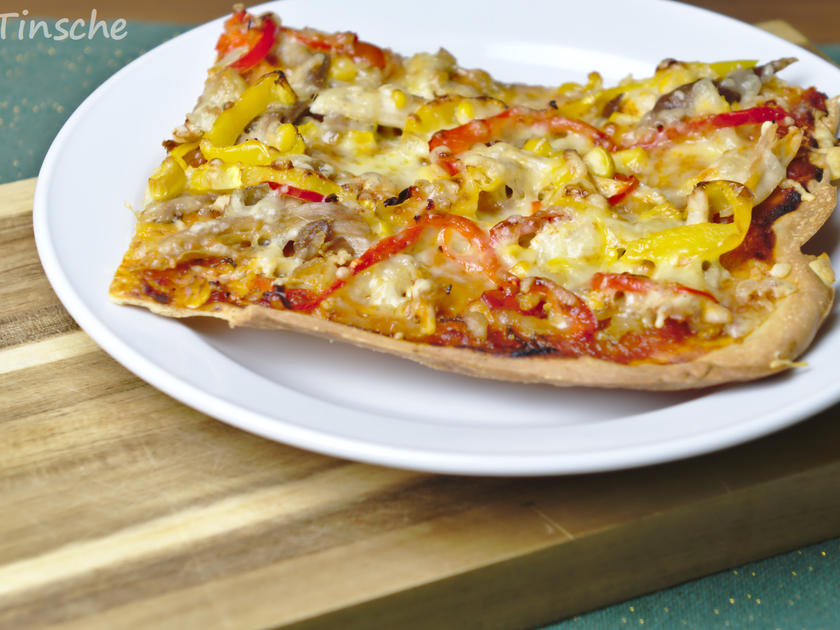 Knusprige Hähnchen Paprika Pizza - einfach - von sTinsche