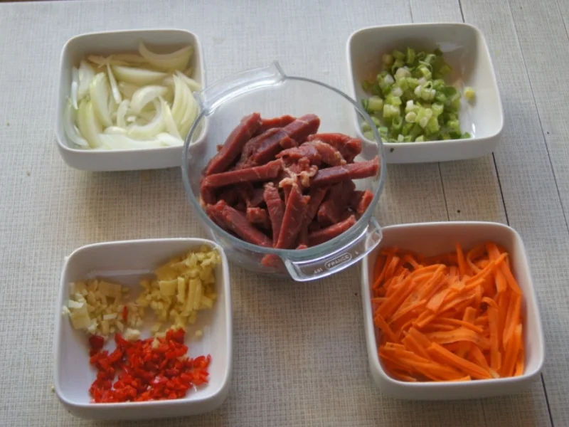 Chinesisches Rindfleisch mit Gemüse und Basmati Reis - Rezept - Bild Nr. 6