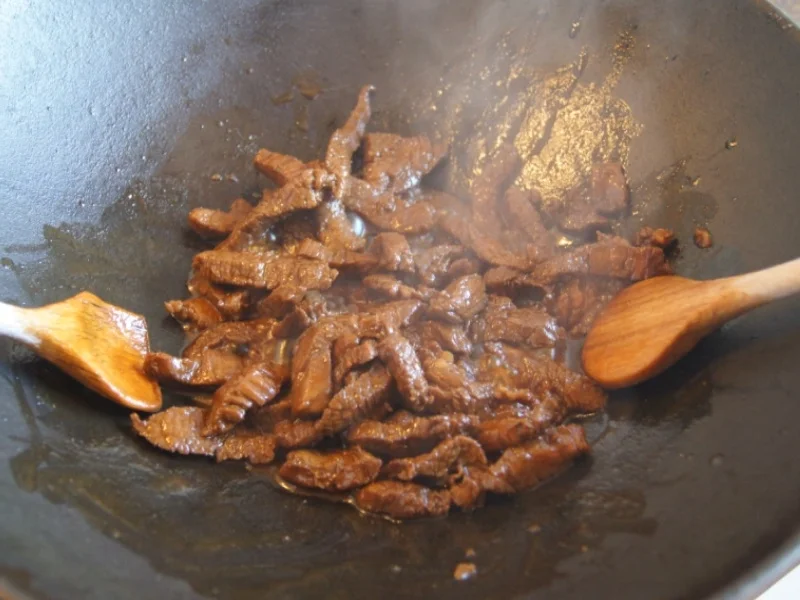 Chinesisches Rindfleisch mit Gemüse und Basmati Reis - Rezept - Bild Nr. 8