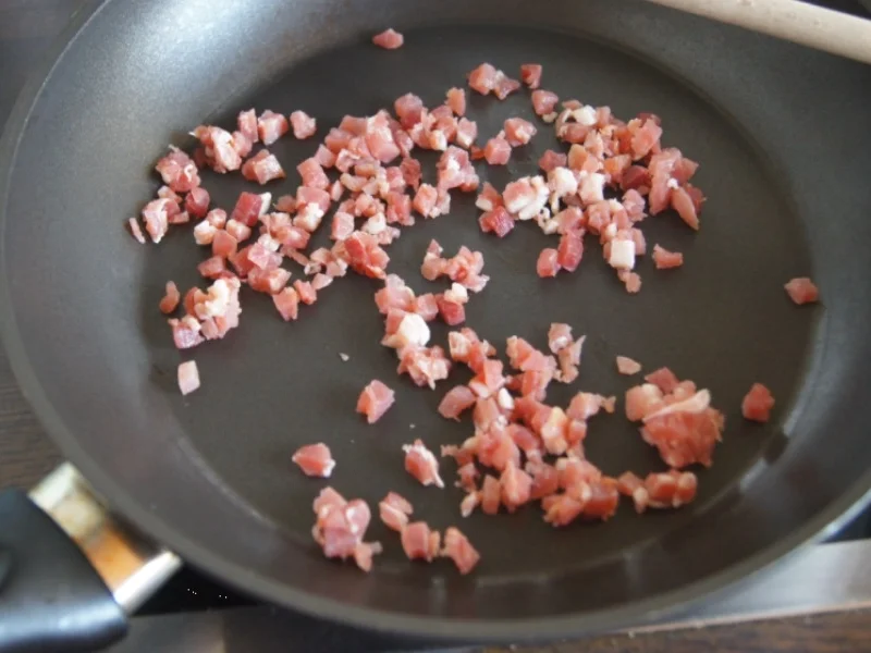 Rezept: Schweinefilet mit Preiselbeersauce, Möhrenpüree und Speckböhnchen Bild Nr. 21 Schweinefilet mit Preiselbeersauce, Möhrenpüree und Speckböhnchen - Rezept - Bild Nr. 21