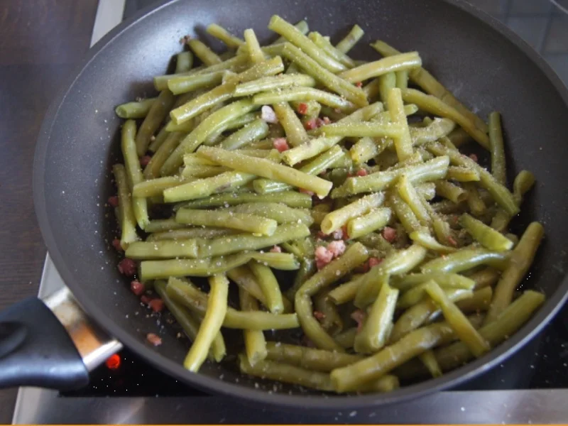Rezept: Schweinefilet mit Preiselbeersauce, Möhrenpüree und Speckböhnchen Bild Nr. 23 Schweinefilet mit Preiselbeersauce, Möhrenpüree und Speckböhnchen - Rezept - Bild Nr. 23