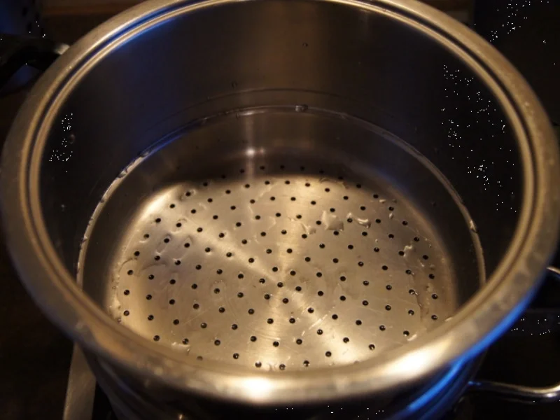 Spiegeleier auf gedämpften Brokkoli - Rezept - Bild Nr. 5