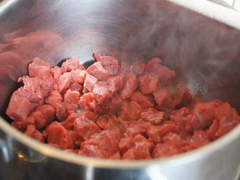 Rezept: Gulascheintopf ungarischer Art Bild Nr. 6645 Gulascheintopf ungarischer Art - Rezept - Bild Nr. 6645