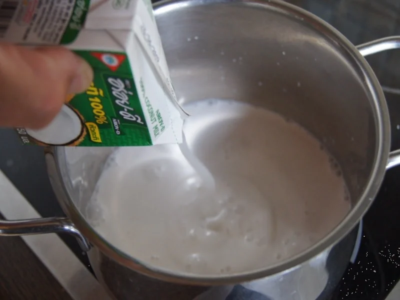 Ente auf Gemüsebett mit Erdnusssauce, Champignons und gelber Basmatireis - Rezept - Bild Nr. 9