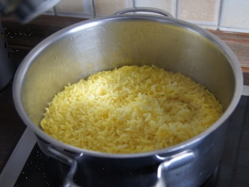 Ente auf Gemüsebett mit Erdnusssauce, Champignons und gelber Basmatireis - Rezept - Bild Nr. 17