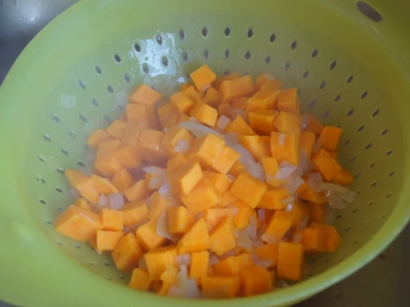 Rezept: Schlemmerfilet mit Süßkartoffelstampf und Zuckerschoten Bild Nr. 6648 Schlemmerfilet mit Süßkartoffelstampf und Zuckerschoten - Rezept - Bild Nr. 6648