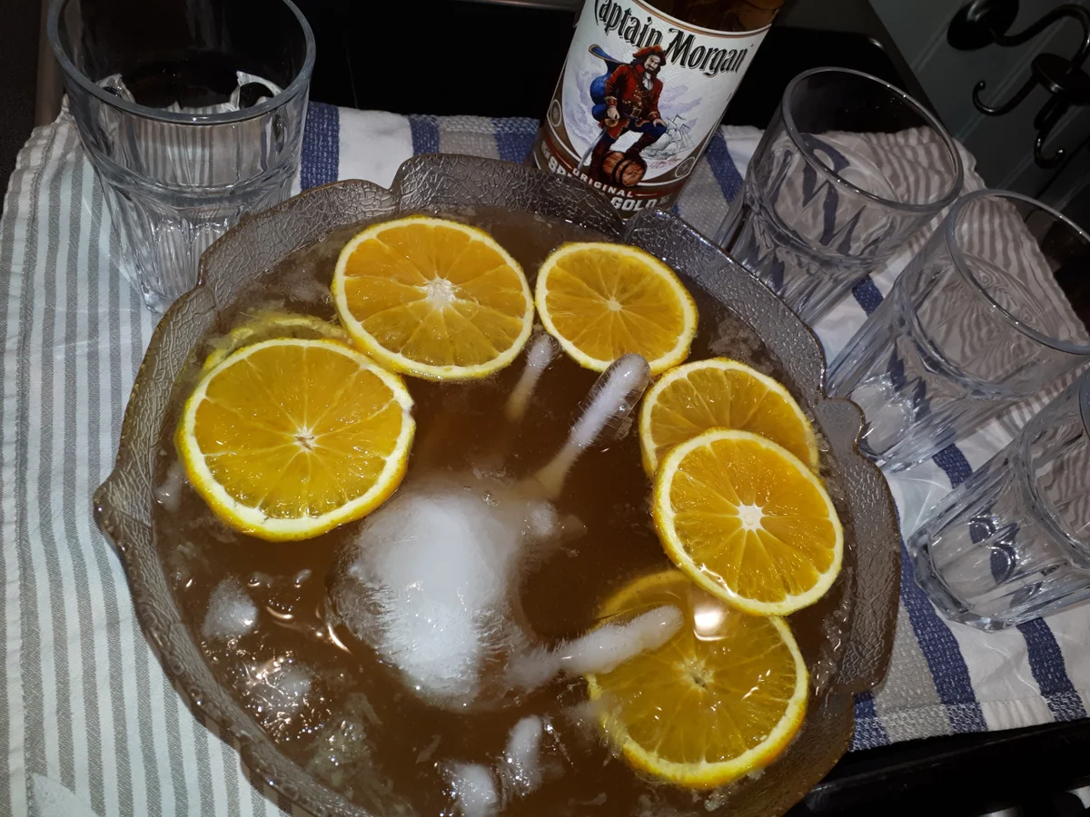 BiNe` S HALLOWEEN BOWLE - Rezept - Bild Nr. 5