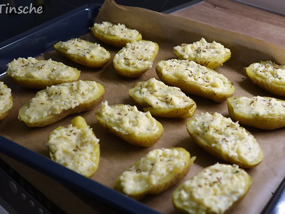 Rezept: Schweinebäckchen in Pinot Noir geschmort Bild Nr. 6656 Schweinebäckchen in Pinot Noir geschmort - Rezept - Bild Nr. 6656