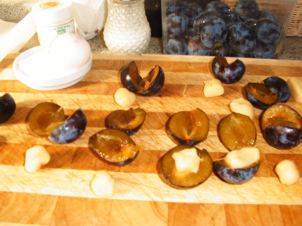 Rezept: Pflaumenknödel Bild Nr. 6656 Pflaumenknödel - Rezept - Bild Nr. 6656