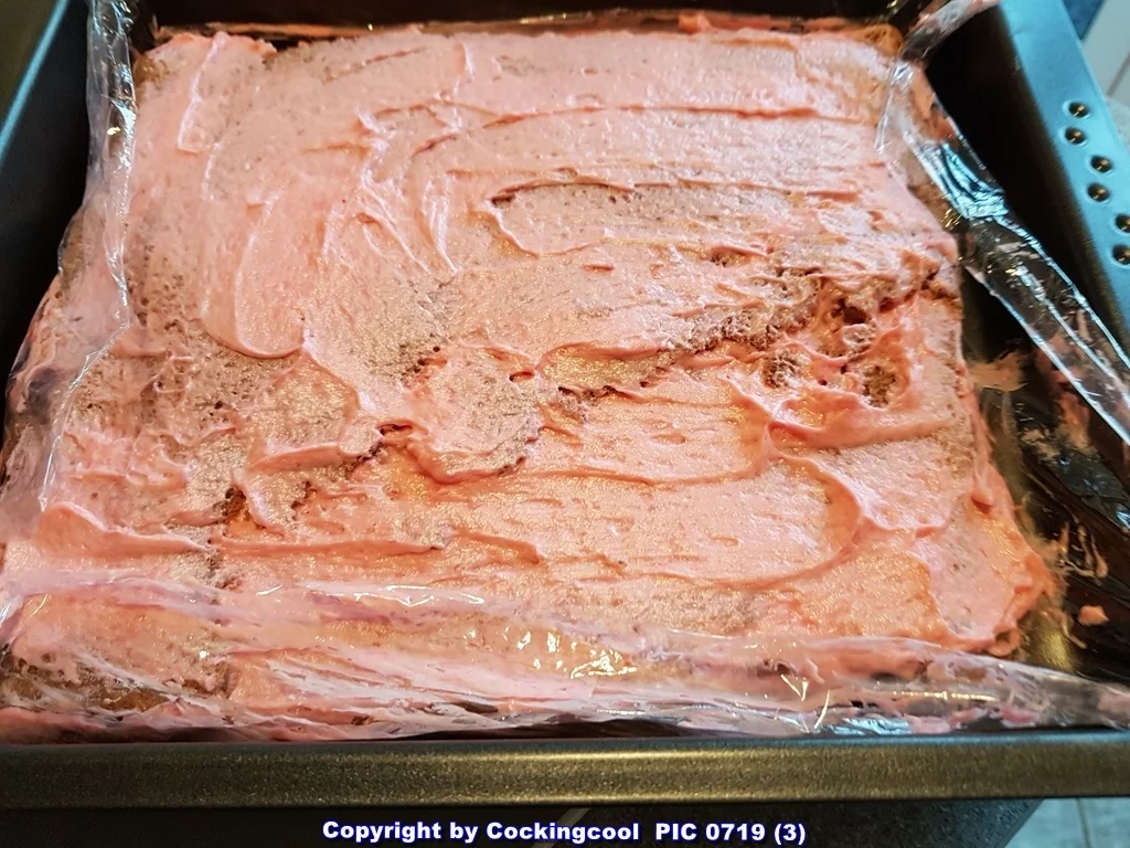 Rezept: Viki`s Geburtstagstorte 2018 (ist eine Elsa oder Frozen Torte) Bild Nr. 6662 Viki`s Geburtstagstorte 2018 (ist eine Elsa oder Frozen Torte) - Rezept - Bild Nr. 6662