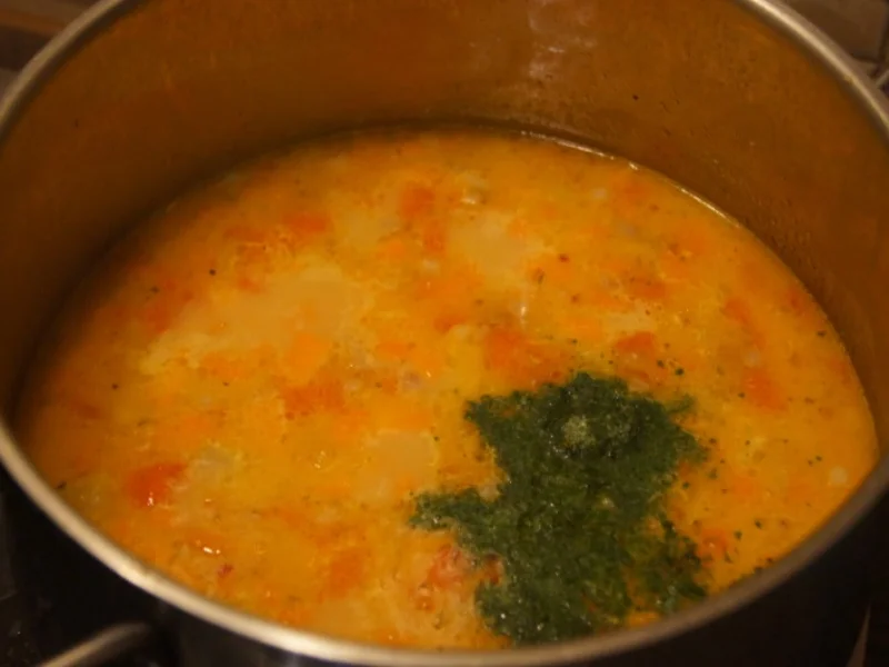 Rezept: Kürbis-Gemüse-Eintopf mit Schinkenwürfeln Bild Nr. 6674 Kürbis-Gemüse-Eintopf mit Schinkenwürfeln - Rezept - Bild Nr. 6674