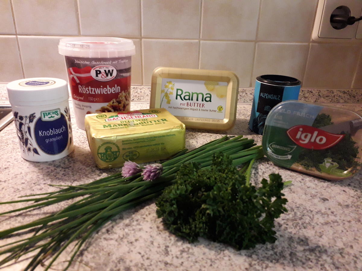 Kräuterbutter aus dem sächsischen Garten - Rezept - Bild Nr. 6659