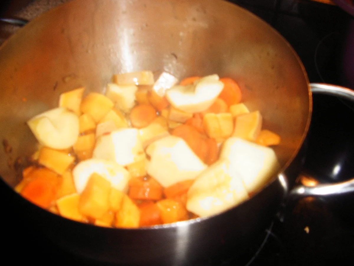 Rezept: Kürbissuppe Bild Nr. 6663 Kürbissuppe - Rezept - Bild Nr. 6663