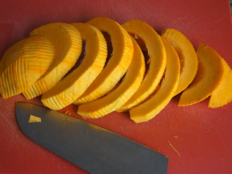 Hähnchenbrustfilet mit Kürbis-Sellerie-Stampf und Champignons - Rezept - Bild Nr. 6689