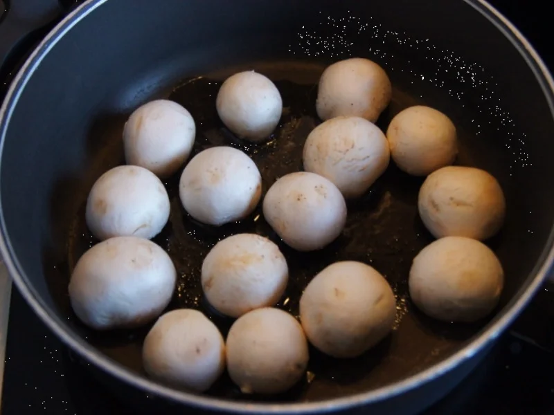 Hähnchenbrustfilet mit Kürbis-Sellerie-Stampf und Champignons - Rezept - Bild Nr. 6699