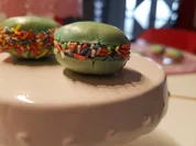 Oma Löffel`s Kleingebäck = Macarons 2.0 Grundrezept à la Biggi - Rezept - Bild Nr. 6681