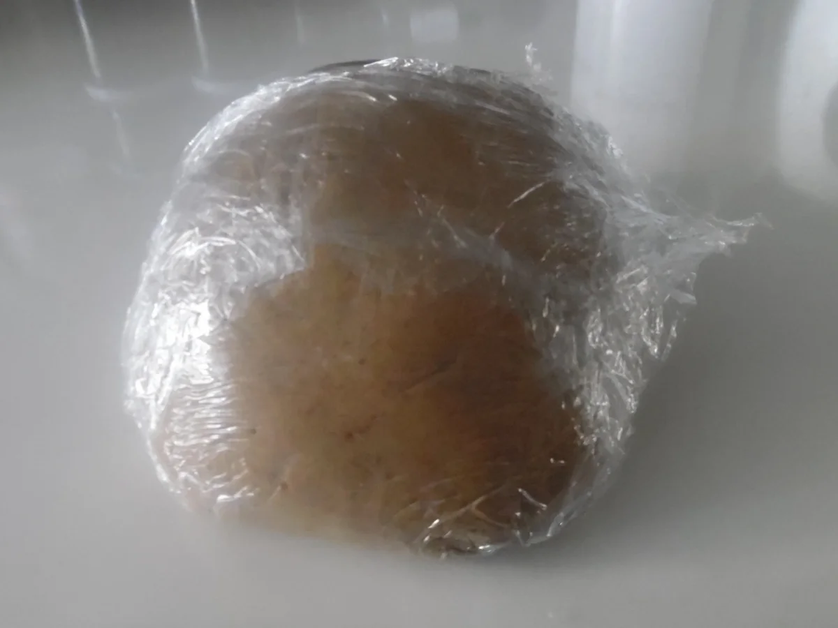 Lebkuchenherzen gefüllt mit rotem Schokoladenguss - Rezept - Bild Nr. 6691