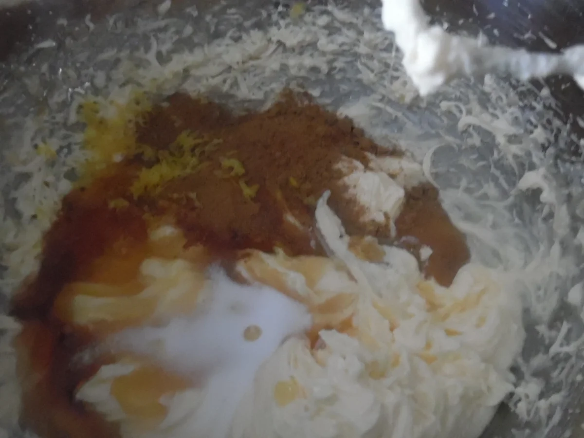 Lebkuchenherzen gefüllt mit rotem Schokoladenguss - Rezept - Bild Nr. 6692