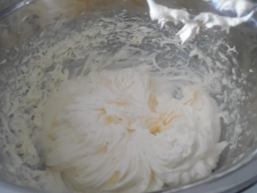 Lebkuchenherzen gefüllt mit rotem Schokoladenguss - einfach - von barbara62